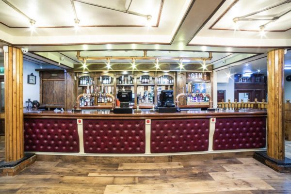 Ground floor bar and restaurant (3)